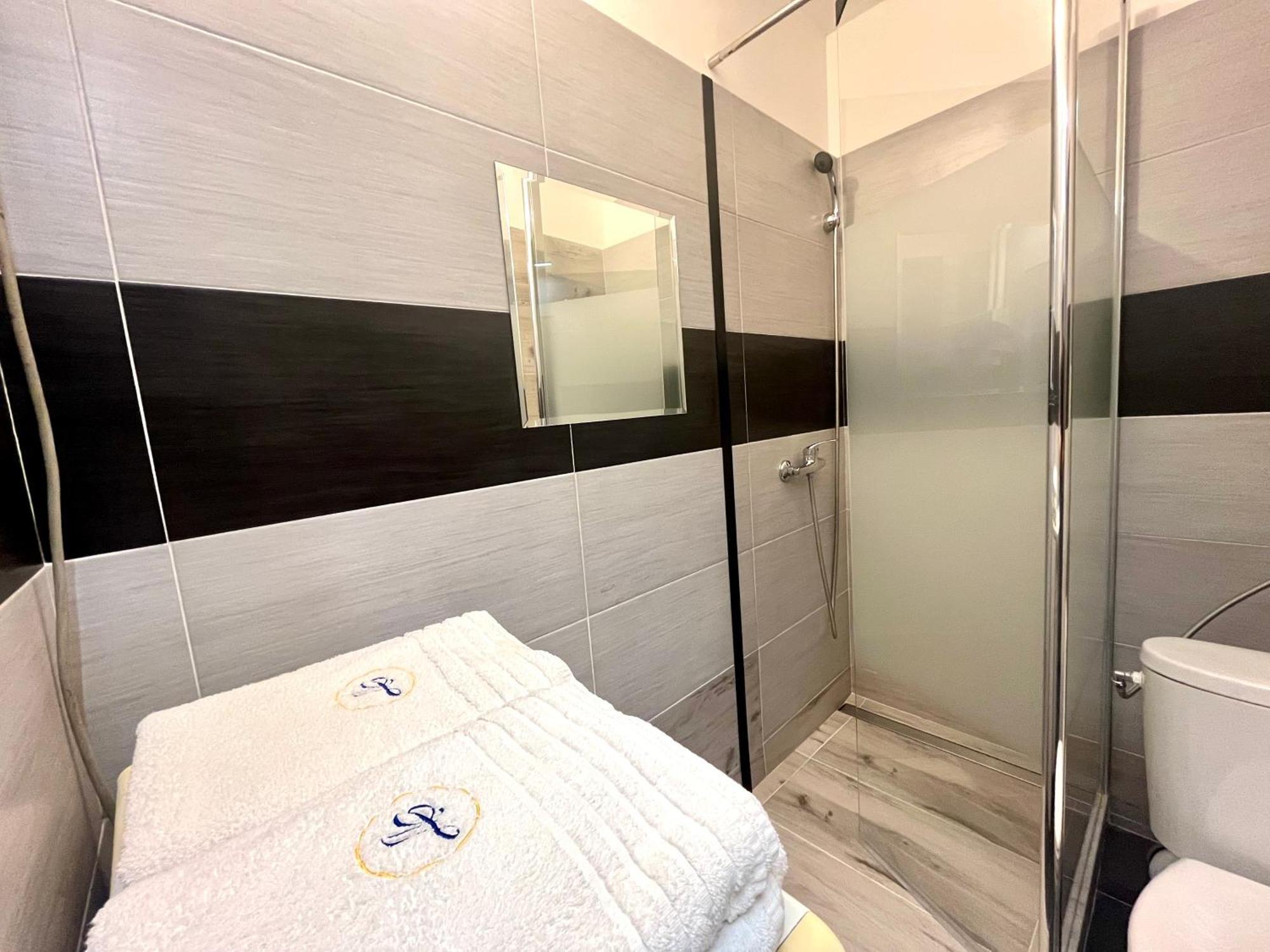 Agapella Apartamenty- Studio Arena Gdansk Luaran gambar